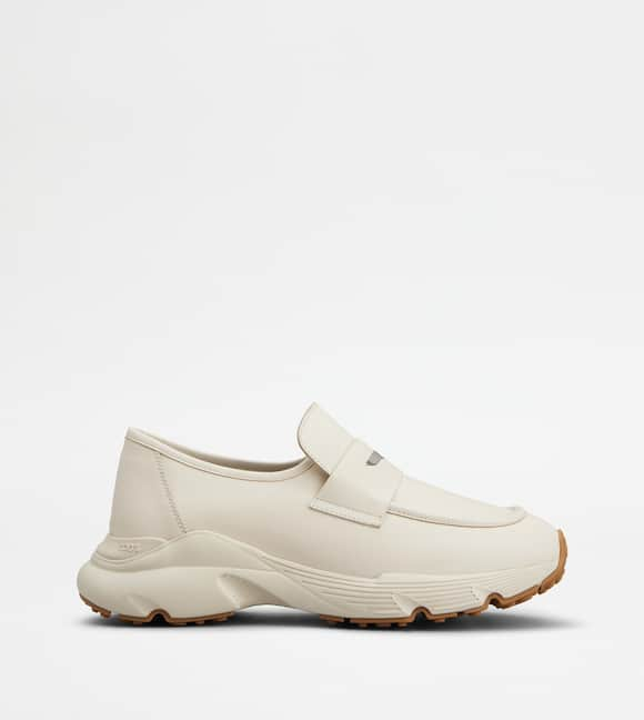 ADA_PRODUCT_ITEM_IMAGE Sporty Loafers in Leather