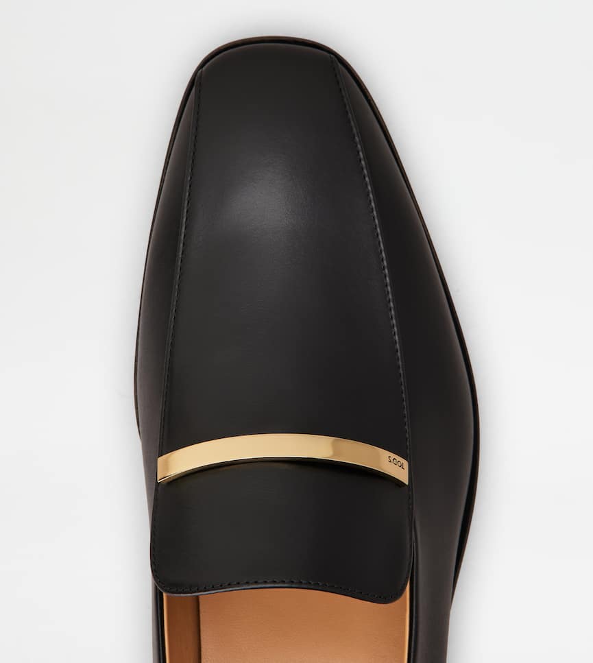 Loafers in Leather - Detailing