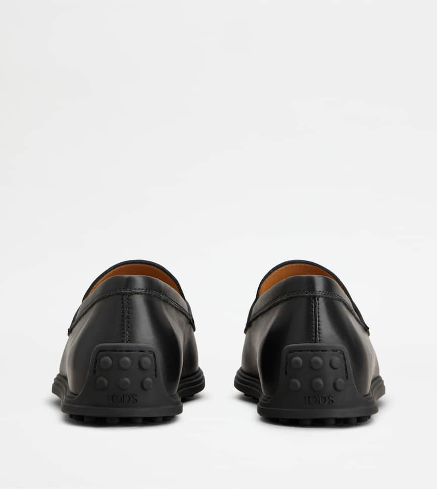 Loafers in Leather - Rear view