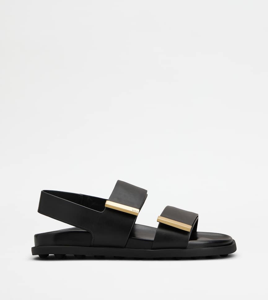 Sandals in Leather - Side view