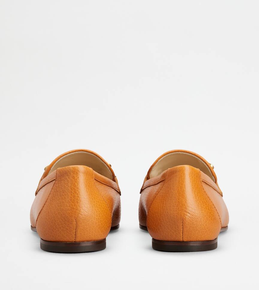 Kate Loafers in Leather - Rear view