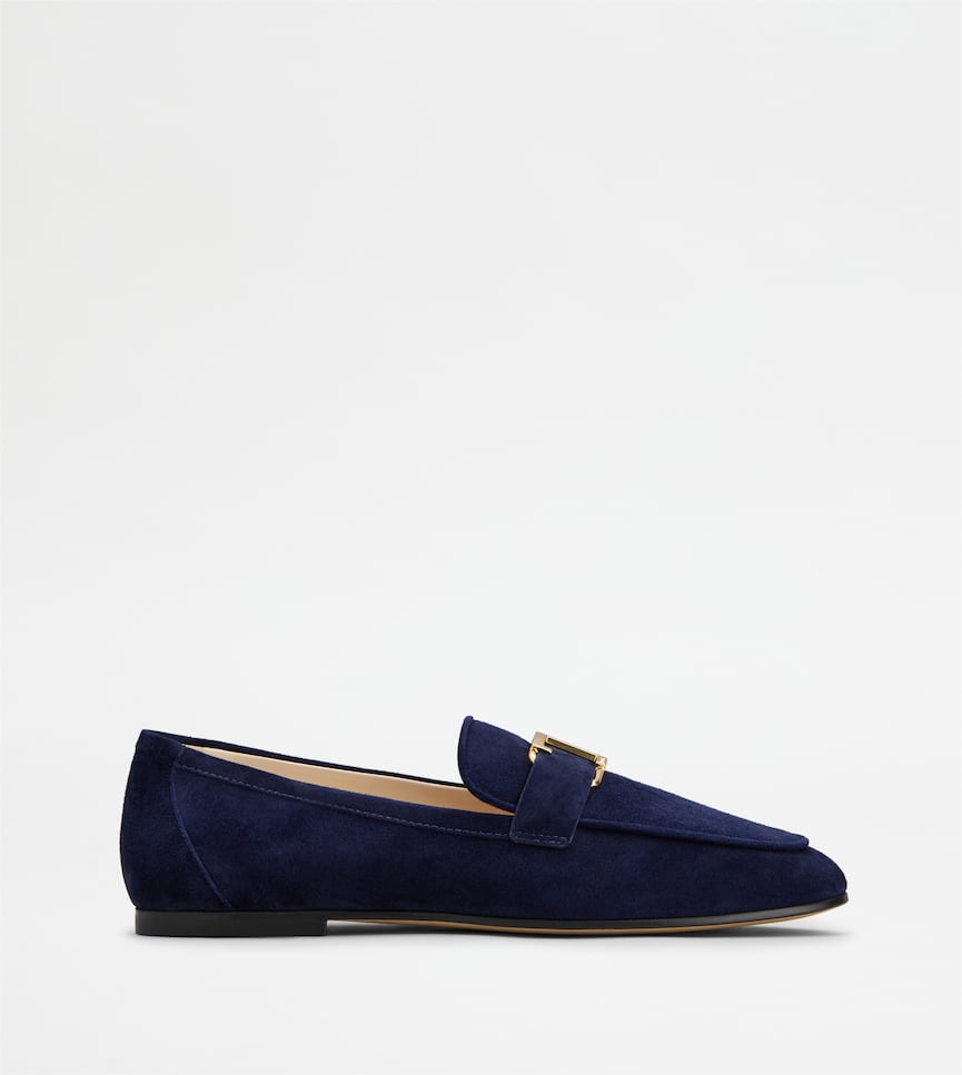 T Timeless Loafers in Suede - Side view