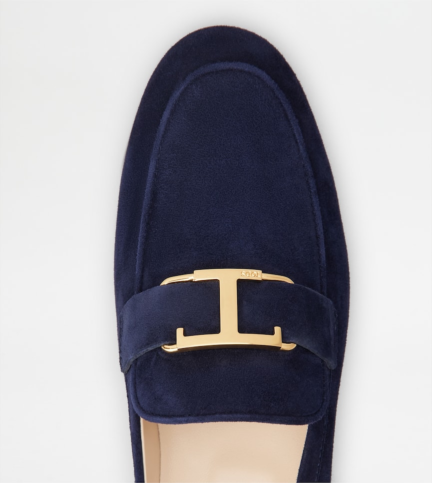 T Timeless Loafers in Suede - Detailing