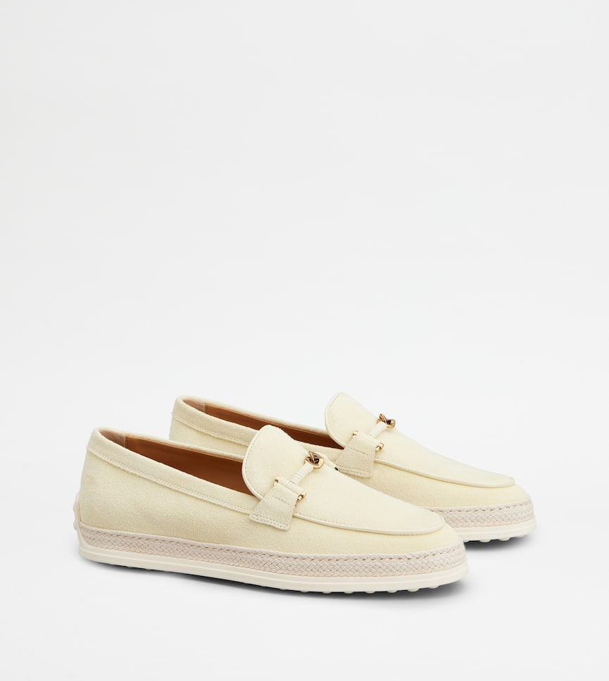 Loafers in Suede - Three-quarter view