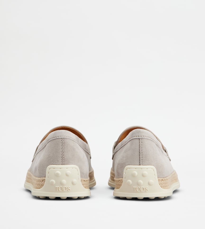 Loafers in Suede - Rear view