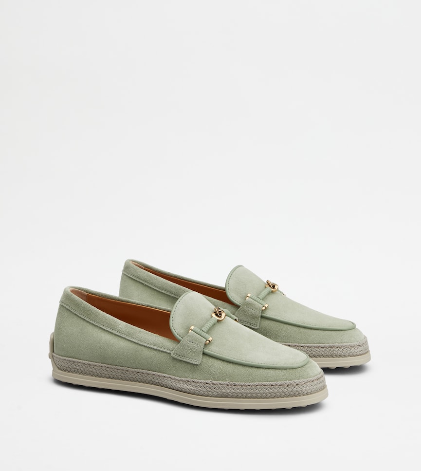 Loafers in Suede - Three-quarter view